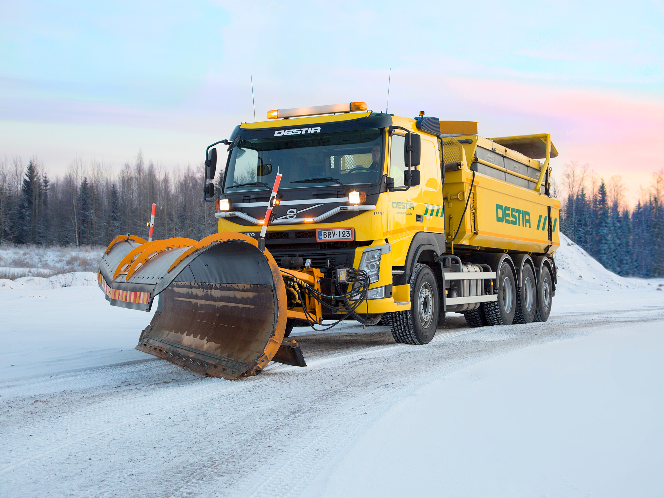 Destia voitti kolme maanteiden kunnossapidon alueurakkaa - Destia
